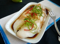 清蒸龍利魚怎么做好吃,清蒸龍利魚的做法視頻
