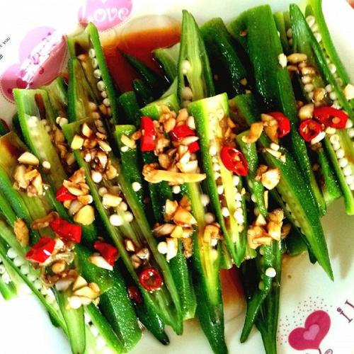 蒜蓉秋葵怎么做好吃,蒜蓉秋葵的做法步驟