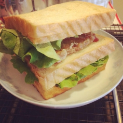 火腿芝士蛋三文治怎么做好吃,火腿芝士蛋三文治的做法步驟