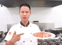 美食作家王剛教你：“脆皮花生米”的家常做法，香辣酥脆味道很贊