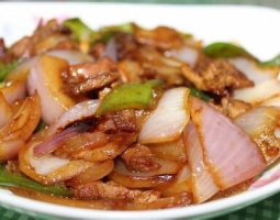洋蔥炒肉的做法視頻,洋蔥炒肉怎么做好吃
