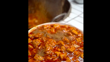 小廚娘教你做紅燒豆腐腦花，太下飯了的做法視頻,小廚娘教你做紅燒豆腐腦花，太下飯了怎么做好吃