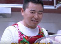 超小廚20個羊腰做燒烤，媳婦氣的要分開吃飯