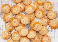 無需模具！搞怪小孩餅干：哄娃神器，哄自己也美滋滋怎么做好吃,無需模具！搞怪小孩餅干：哄娃神器，哄自己也美滋滋的做法步驟