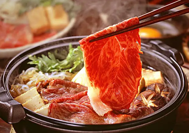 壽喜燒（すき焼き）怎么做好吃,壽喜燒（すき焼き）的做法步驟