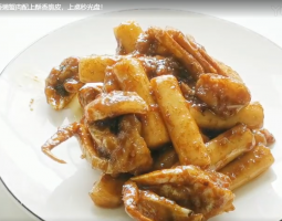 螃蟹炒年糕的做法視頻,螃蟹炒年糕怎么做好吃