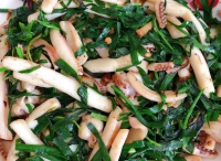 鮮嫩美味的韭菜炒魷魚怎么做好吃,鮮嫩美味的韭菜炒魷魚的做法步驟